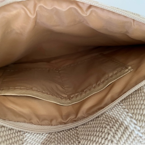 Classic Tan & White Bohemian Handwoven Shoulder Bag - Hippie Chic Fringe Bag - Picture 8 of 14